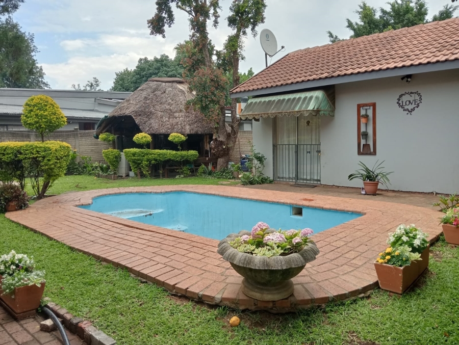 To Let 3 Bedroom Property for Rent in Bodorp North West